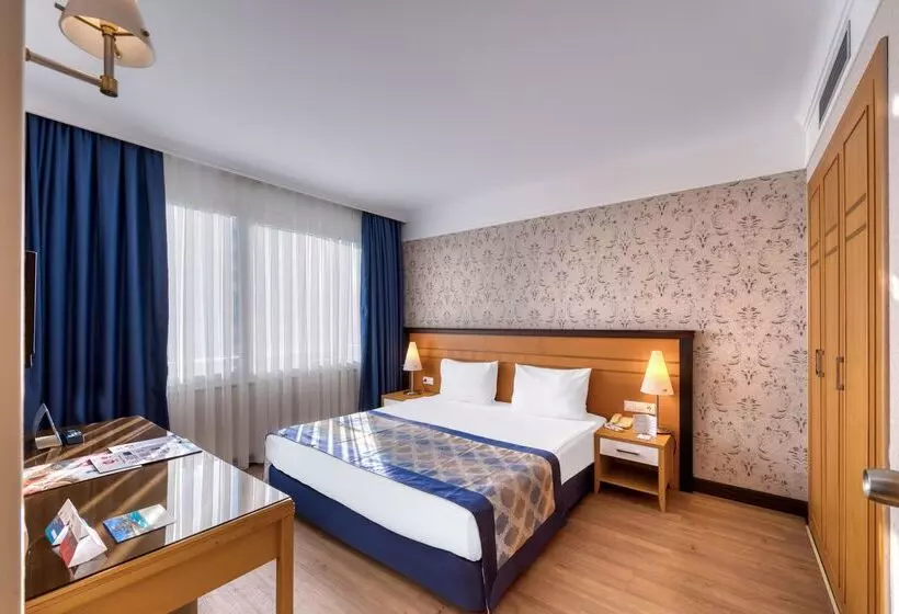 سوییت جونیور, Porto Bello Hotel Resort & Spa