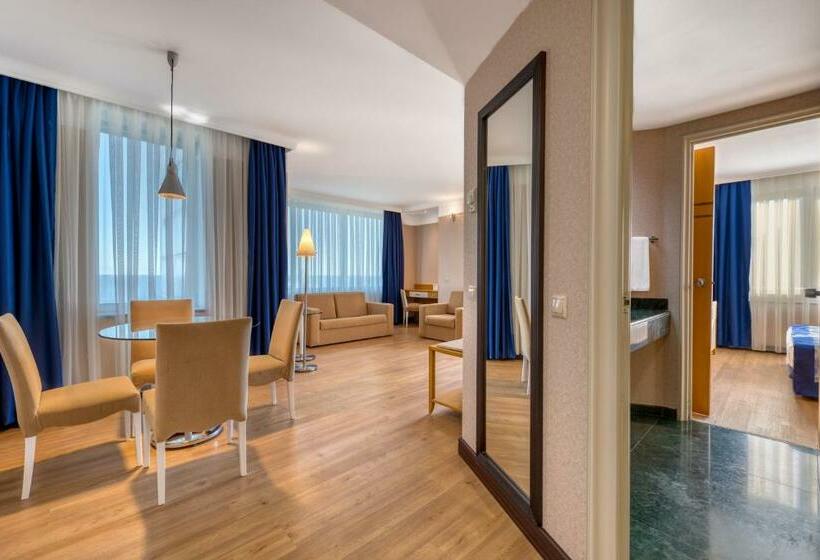 سوییت جونیور, Porto Bello Hotel Resort & Spa