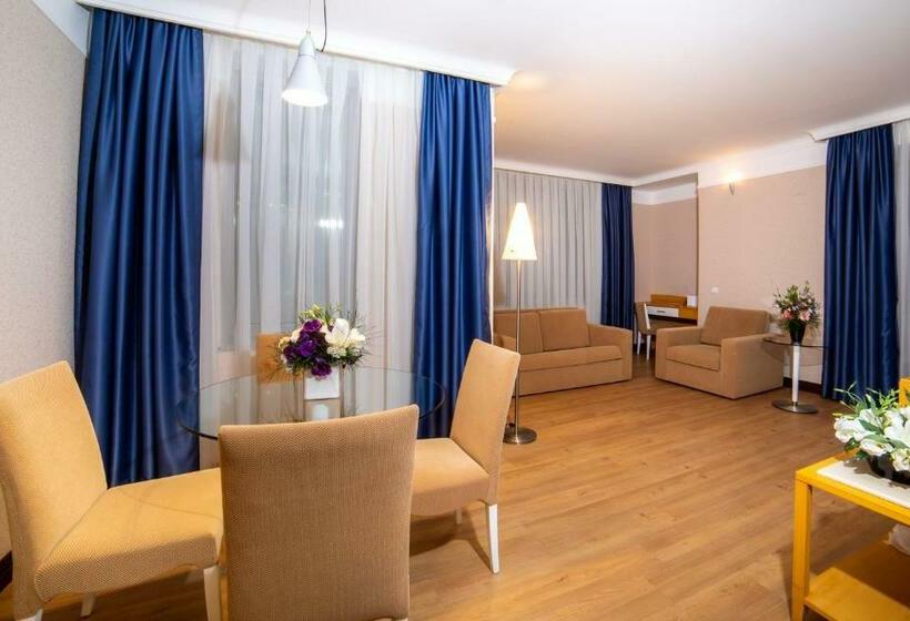 سوییت جونیور, Porto Bello Hotel Resort & Spa