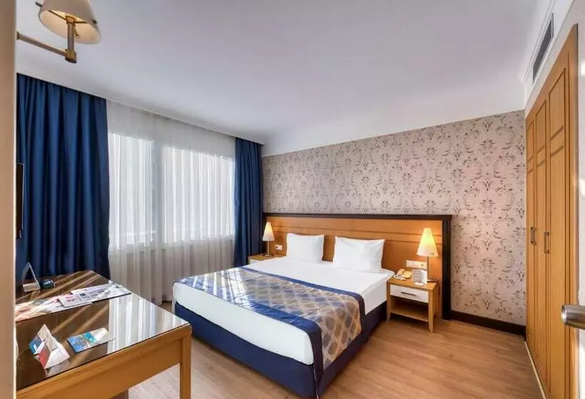 سوییت جونیور, Porto Bello Hotel Resort & Spa