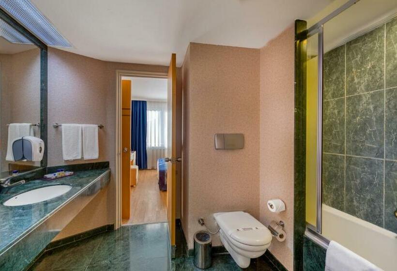 اتاق خانوادگی, Porto Bello Hotel Resort & Spa