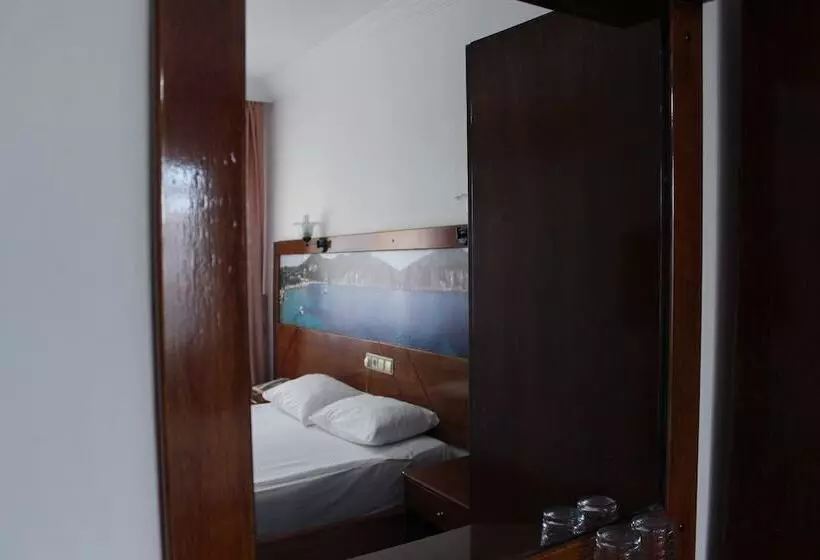 Standard Room, Semoris