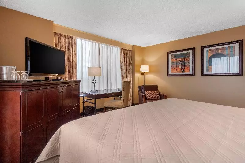 اتاق لوکس با تخت بزرگ, The Westin San Antonio North