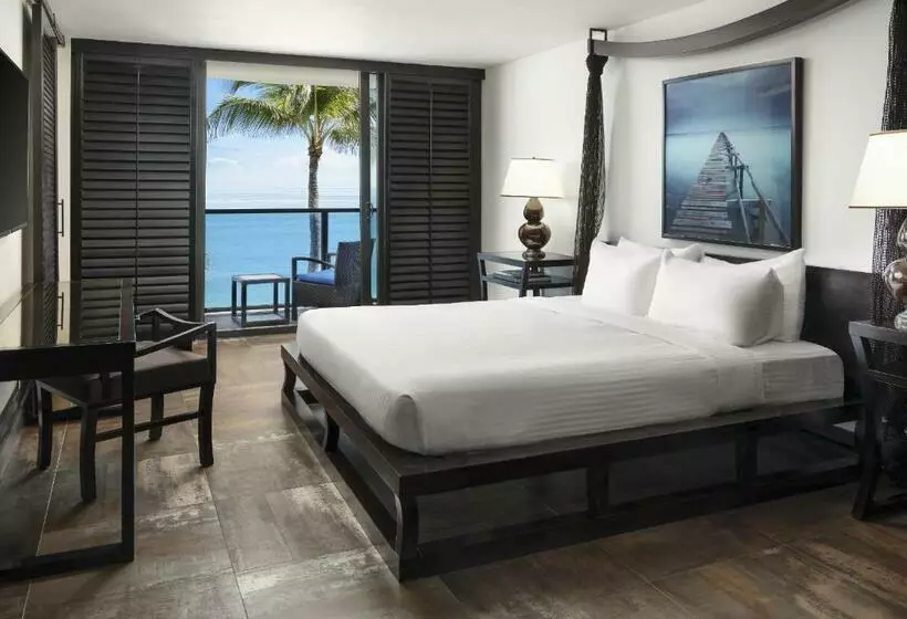 Sviitti King-vuode, Tideline Palm Beach Ocean Resort And Spa