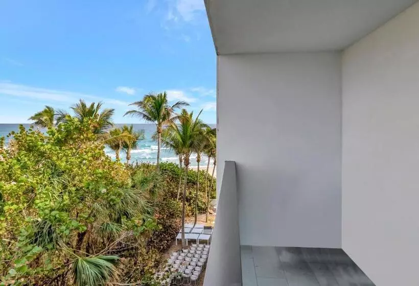 Standard-huone King-vuode, Tideline Palm Beach Ocean Resort And Spa