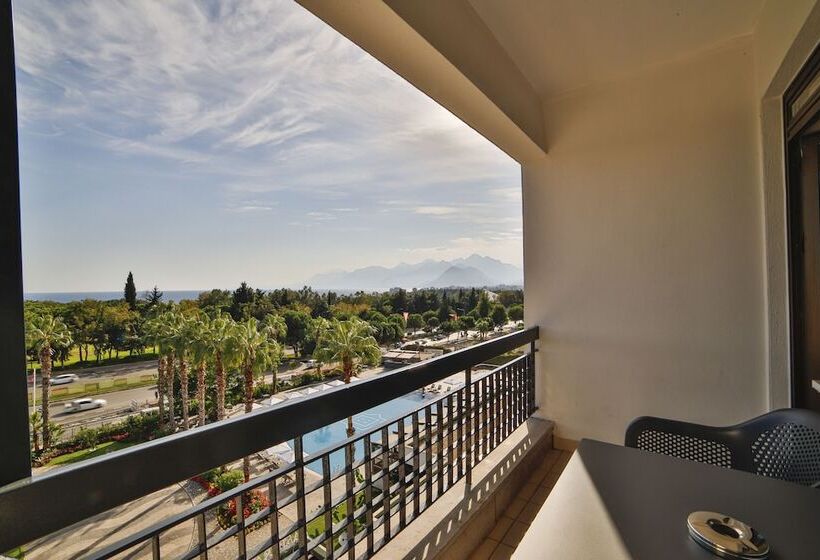 Camera Standard Vista Mare, Nashira City Resort