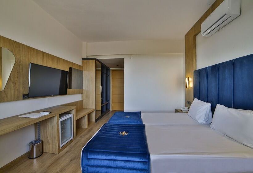 Camera Standard Vista Mare, Nashira City Resort
