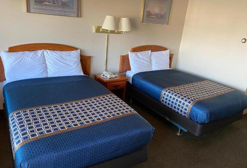 غرفه قياسيه سريرين مزدوجين, Parkview Motel