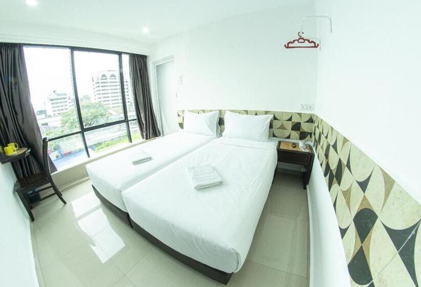 标准间, Grand Bagan