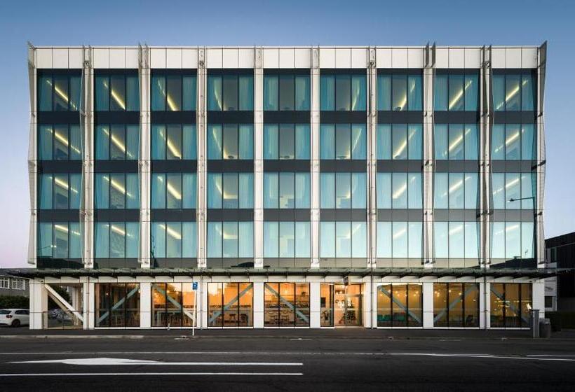 标准工作室, Carnmore Hotel Christchurch