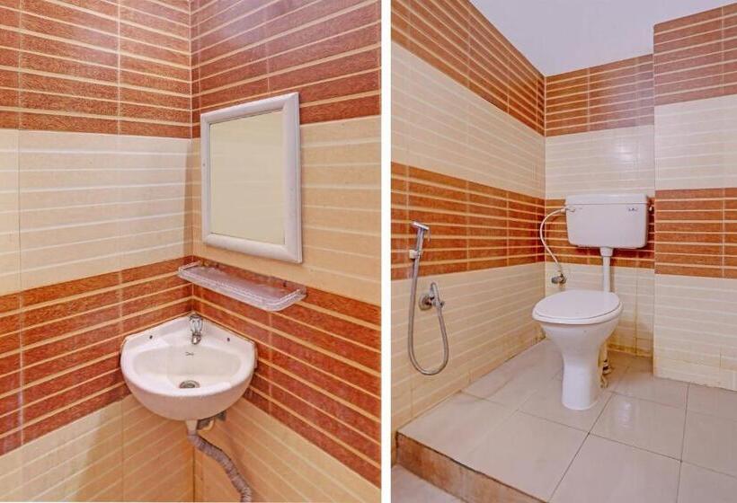 Pokój Trzyosobowy Klasyczny, O Aarshi Palace