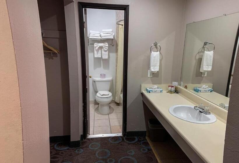 Номер Стандарт, Ventura Grand Inn