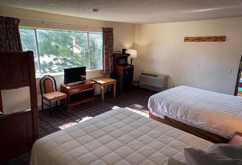 اتاق خانوادگی, Ventura Grand Inn