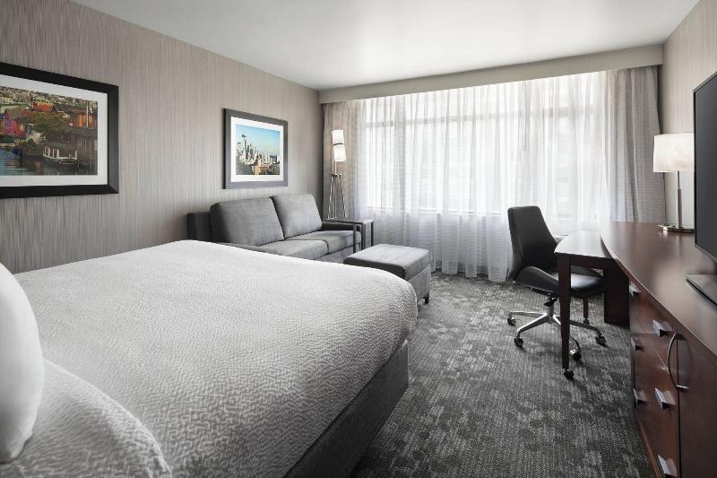 חדר סטנדרט עם מיטת קינג, Courtyard Seattle Downtown/lake Union