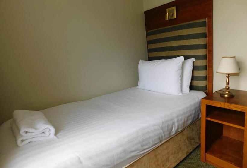 标准单人间, Gretna Hall