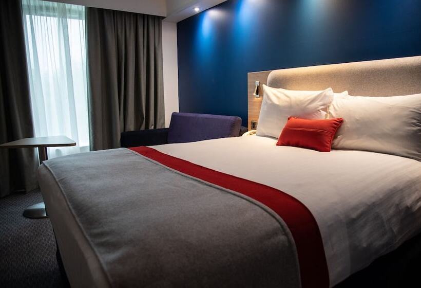 اتاق استاندارد, Holiday Inn Express London Stansted Airport, An Ihg