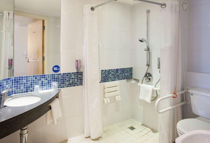 Номер Стандарт, Holiday Inn Express London Stansted Airport, An Ihg