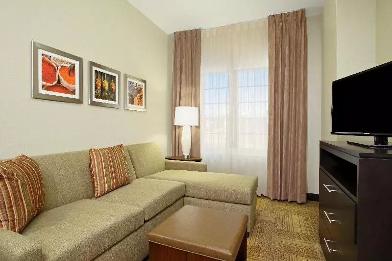 身障者適用スタンダードルーム, Holiday Inn Express London Stansted Airport, An Ihg