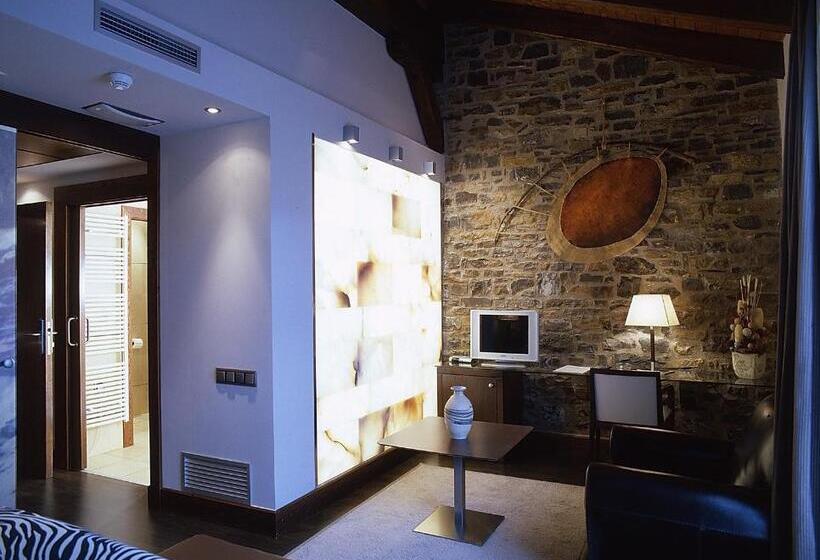 标准间, Los Siete Reyes