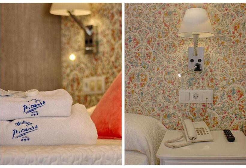 اتاق سوپریور با چشم‌انداز استخر, Malaga Picasso