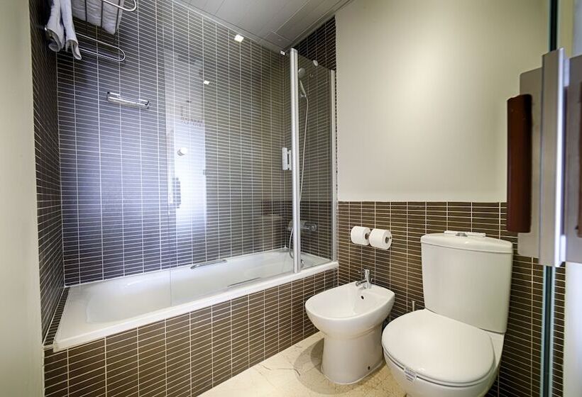 스탠다드 룸, Ohtels Les Oliveres