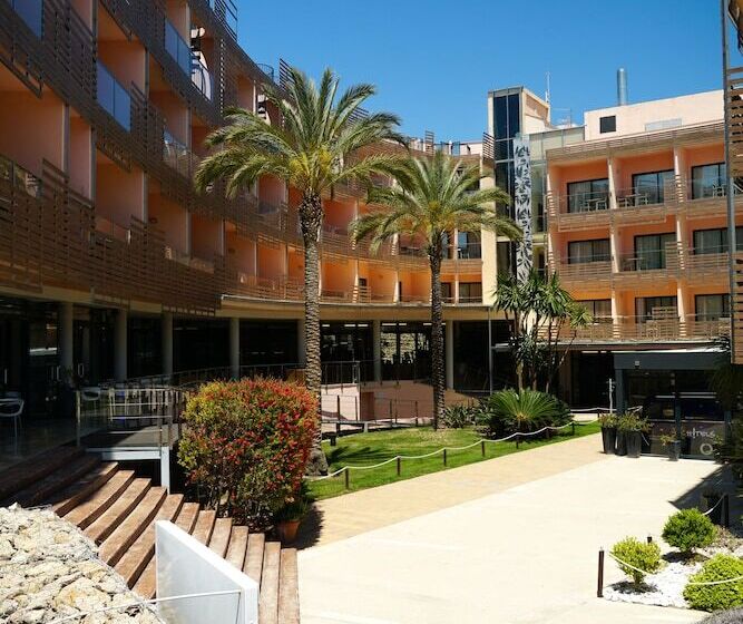 4인용 스탠다드 룸, Ohtels Les Oliveres