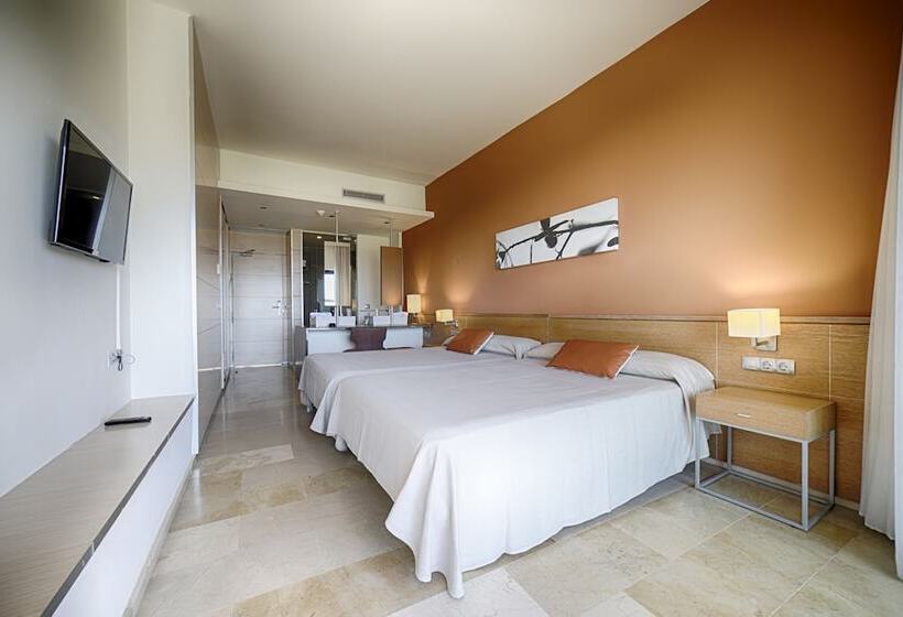 4인용 스탠다드 룸, Ohtels Les Oliveres