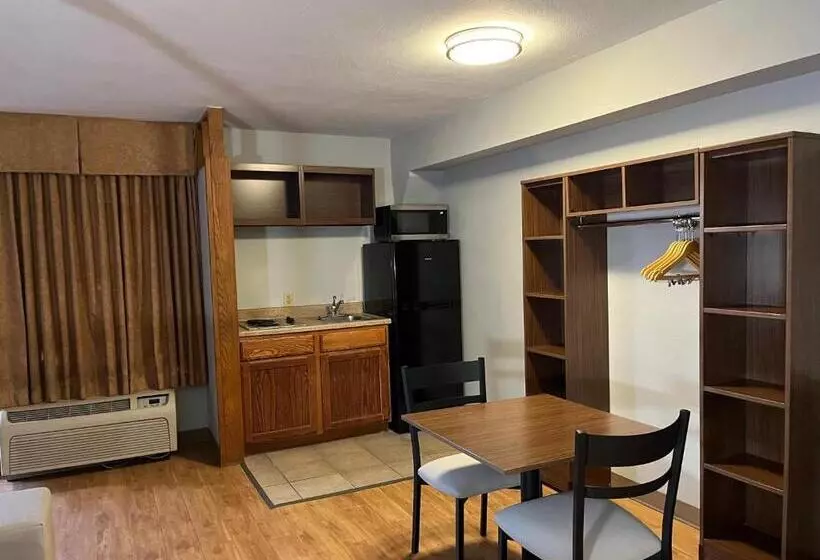 استودیوی استاندارد, Red Roof Inn Amarillo West