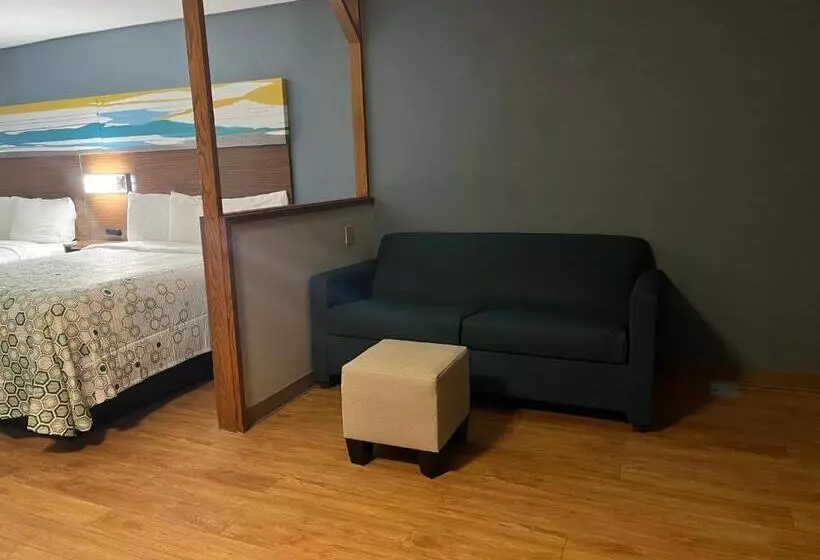 سوییت, Red Roof Inn Amarillo West