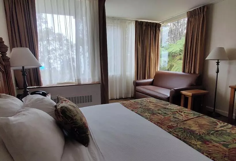 デラックストリプルルーム, Hawaii Volcano House