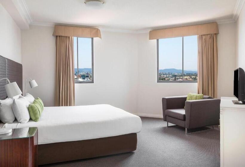 침실 2개 아파트, Mantra On Queen