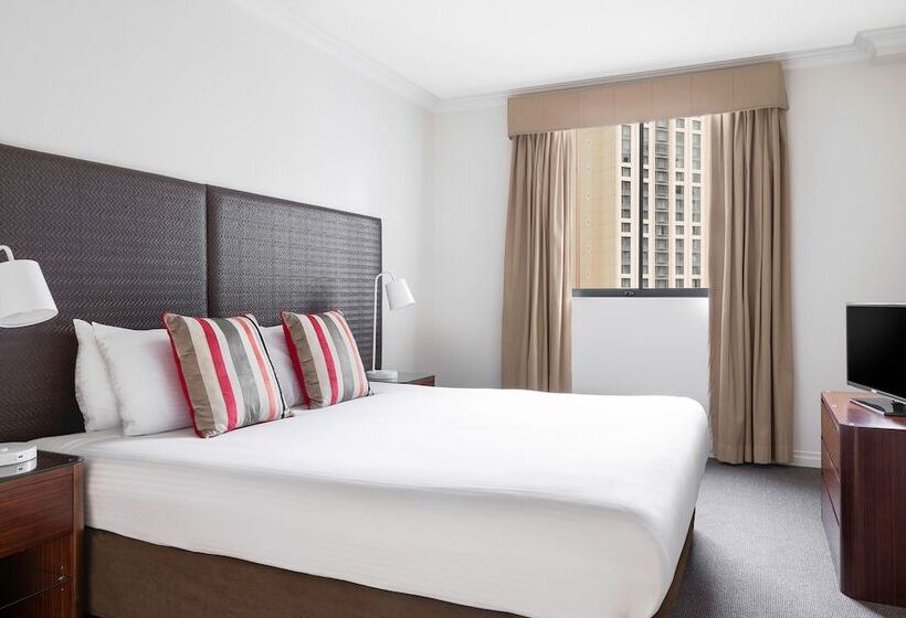 침실 1개 아파트, Mantra On Queen