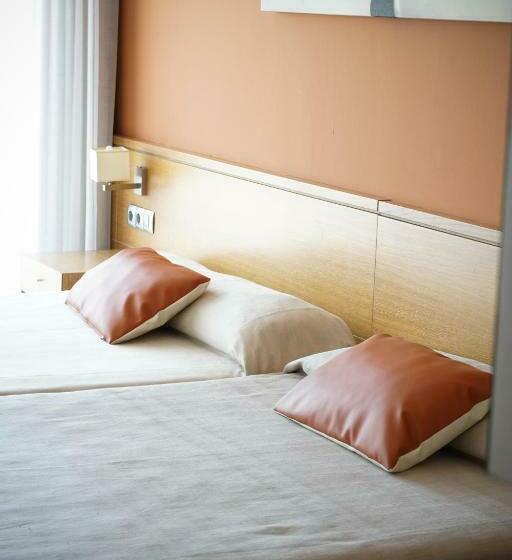 스탠다드 룸, Ohtels Les Oliveres