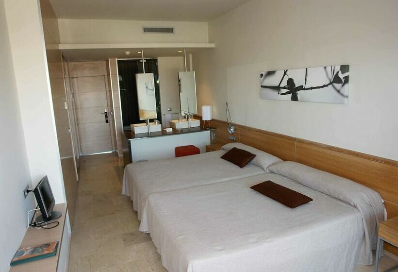 Номер Стандарт, Ohtels Les Oliveres