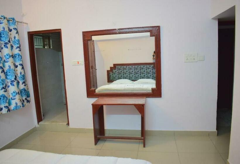اتاق لوکس, Backpackers Villa