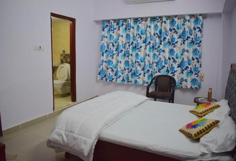 اتاق لوکس, Backpackers Villa
