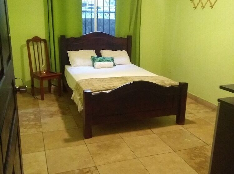 اتاق استاندارد, Cataleya Hostel