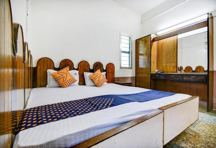 חדר אקונומי לשלושה, Spot On Hotel Jd Sons