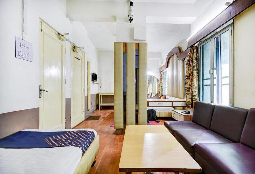 חדר אקונומי לשלושה, Spot On Hotel Jd Sons