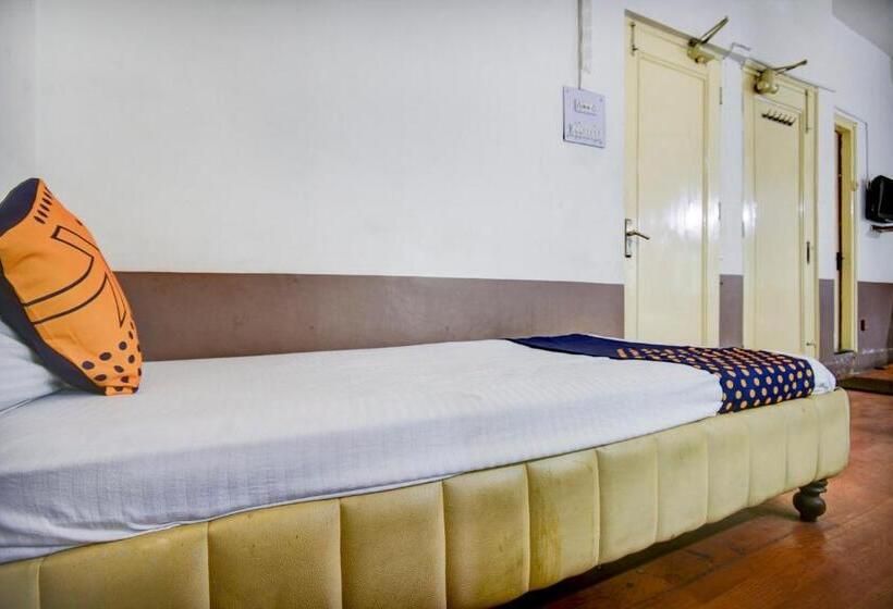 חדר אקונומי לשלושה, Spot On Hotel Jd Sons