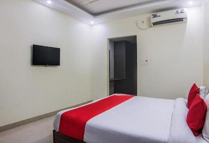 غرفة قياسية, Capital O  Shivalaya