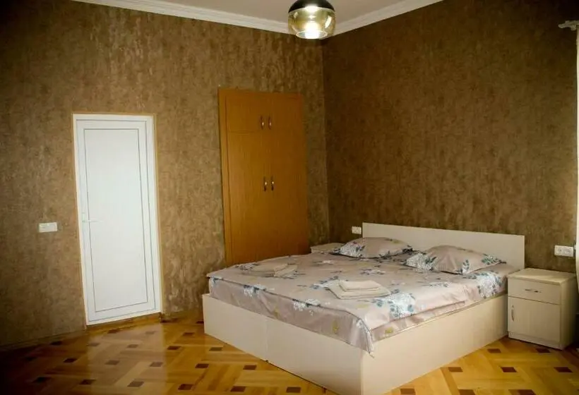 اتاق استاندارد, Sighnaghi Inn