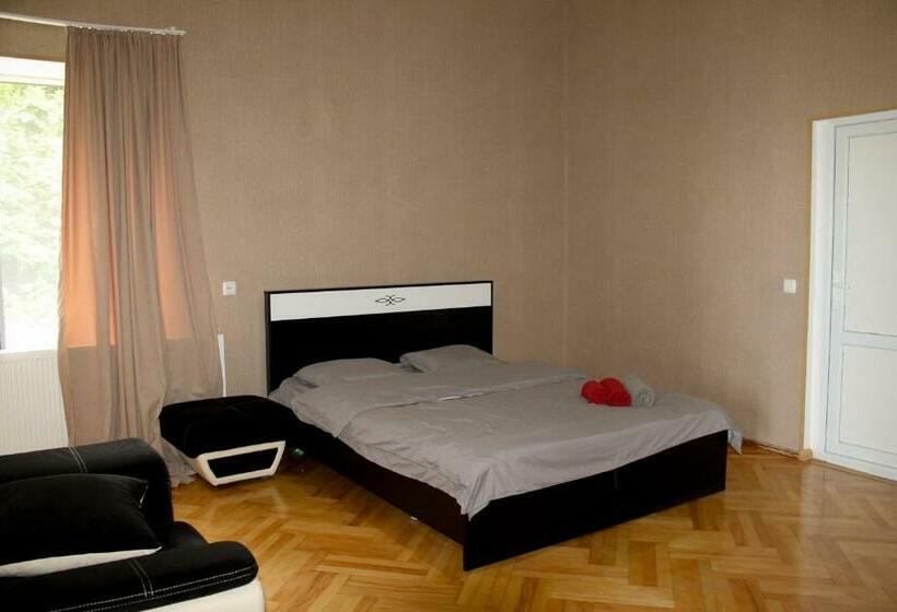 اتاق استاندارد, Sighnaghi Inn