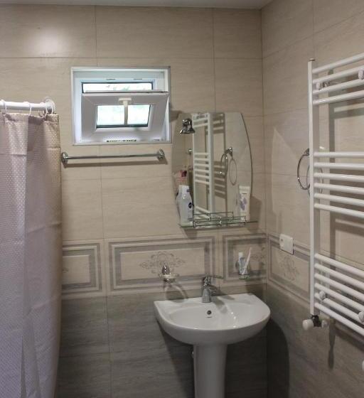 اتاق استاندارد, Sighnaghi Inn