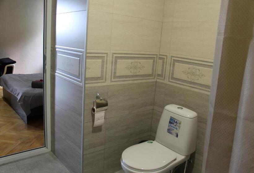 اتاق استاندارد, Sighnaghi Inn