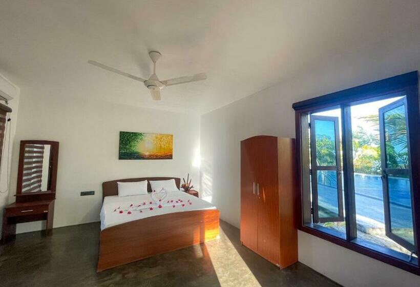 غرفة عائلية مطلّة علي الحديقة, Whisky Point Surf Cabana