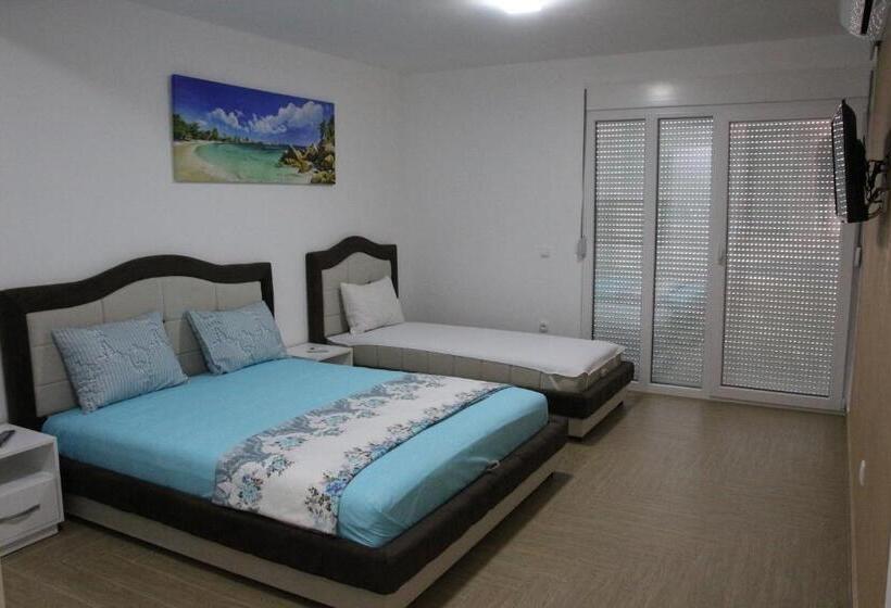 اتاق خانوادگی, Zigovic Apartmani