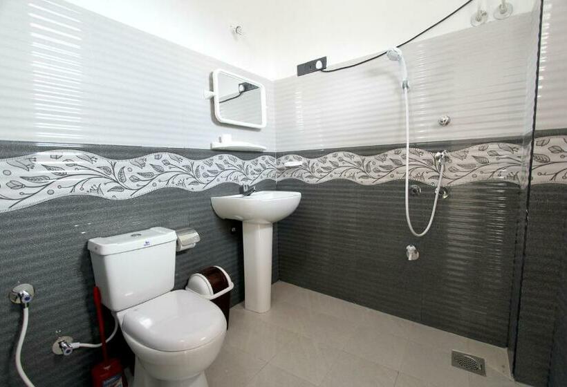 Quarto Estandar com Sacada, Sa Rest Inn