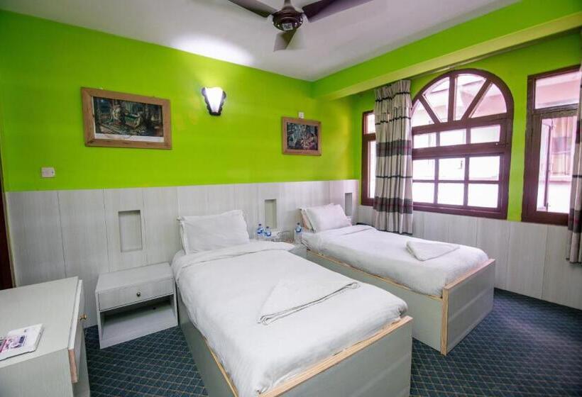 اتاق استاندارد سه نفره, Pomelo House Inn