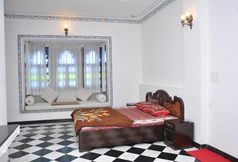 Chambre Deluxe, Gangaur Palace